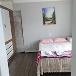 Quarto Com Banheiro Privativo